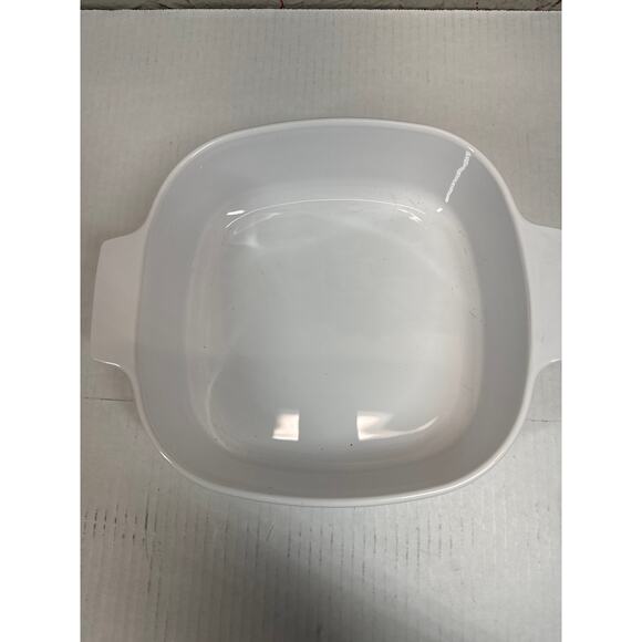 CORNING WARE A-2-B All White Casserole Dish With Glass Lid - Picture 3 of 4